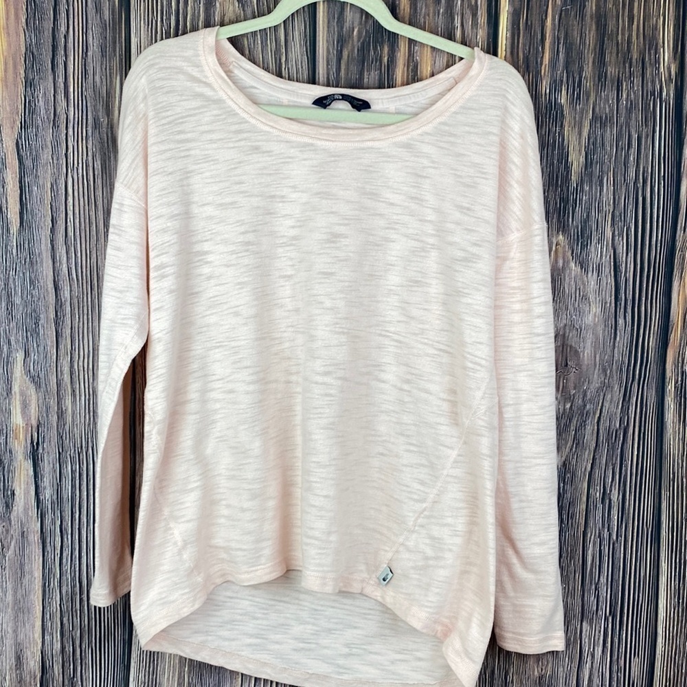 Woman’s The North Face Pink Scoop Neck Long Sleeve Cotton Blend Top